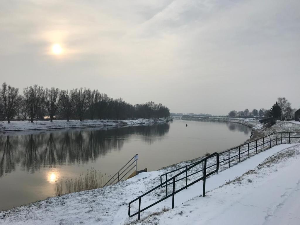 Holiday home Ons Maashuisje Maaseik